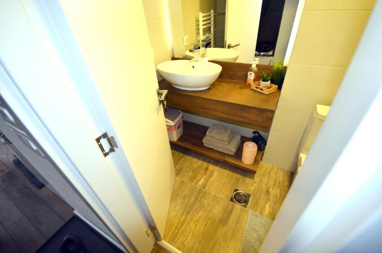 C L E A N&C O Z Y Apartmani Divčibare エクステリア 写真